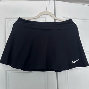 Nike Women's Black Tennis skirt